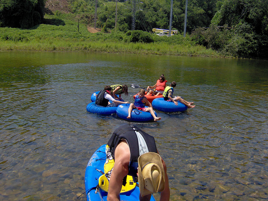River floats near Fayetteville